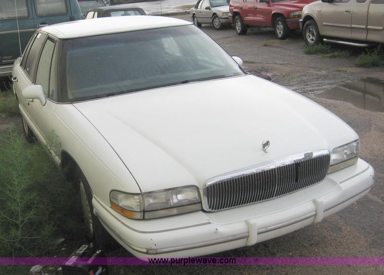 image for item 8645 1996 Buick Park Avenue