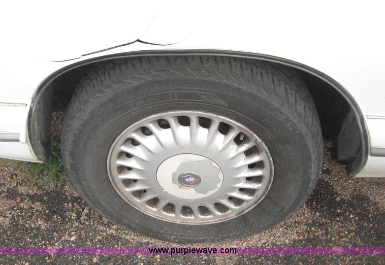 image for item 8645 1996 Buick Park Avenue
