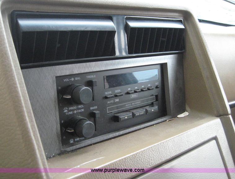 image for item 8646 1995 Chevrolet Sportvan G20