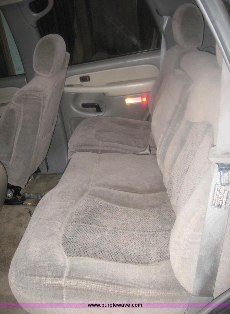 image for item 8648 2000 Chevrolet Tahoe C1500