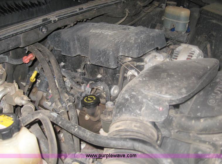 image for item 8648 2000 Chevrolet Tahoe C1500