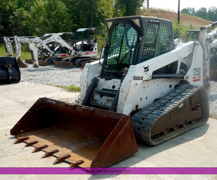 image for item 2026 2004 Bobcat T250 skid steer