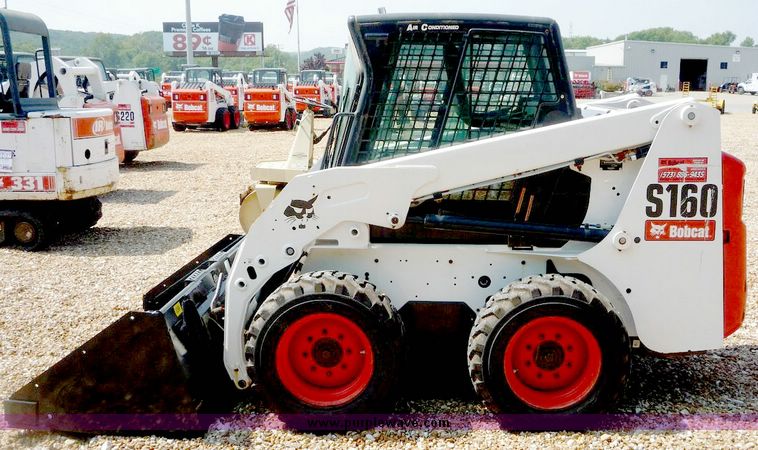 image for item 2034 2008 Bobcat S160 skid steer