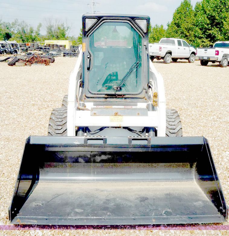 image for item 2034 2008 Bobcat S160 skid steer
