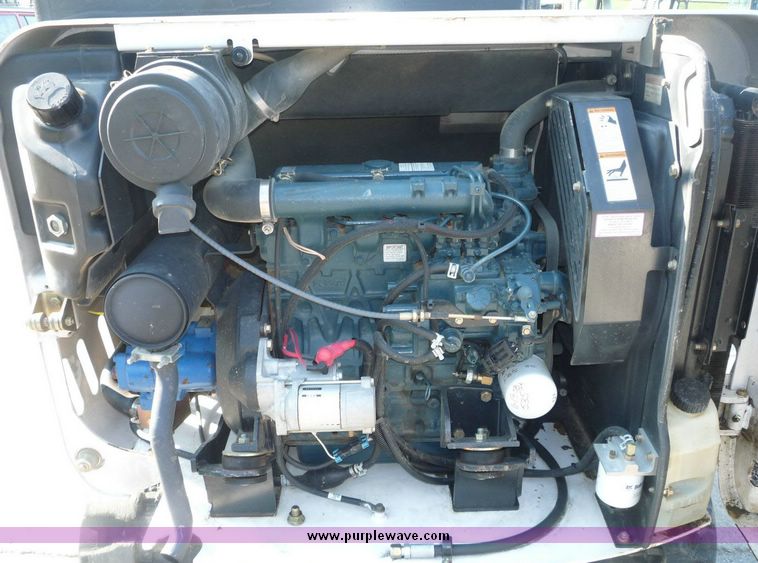 image for item 2039 2006 Bobcat 331E compact excavator