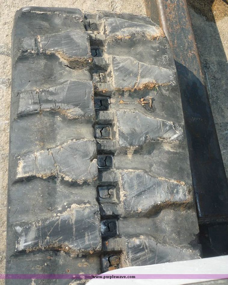 image for item 2039 2006 Bobcat 331E compact excavator