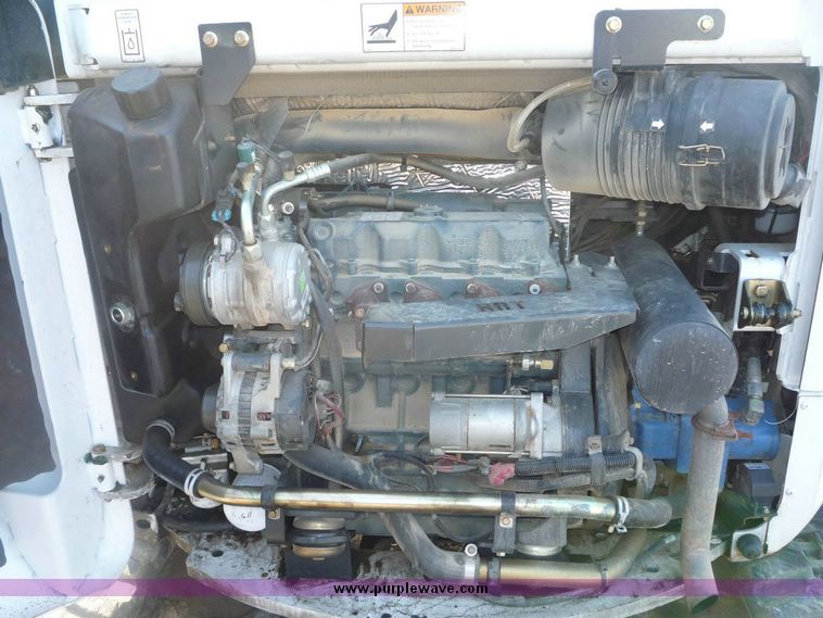 image for item 2044 2006 Bobcat 430 Fastrack compact excavator