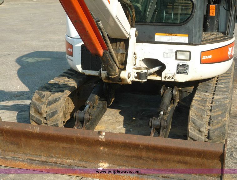 image for item 2044 2006 Bobcat 430 Fastrack compact excavator