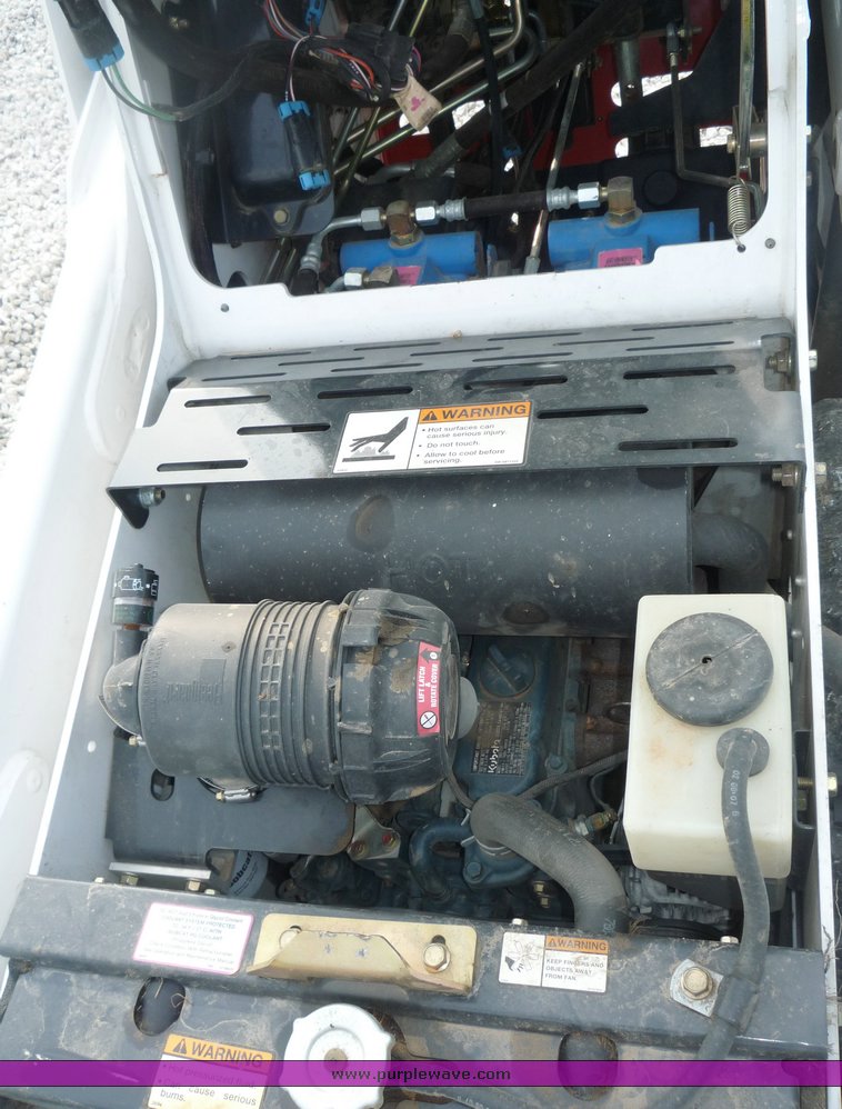 image for item 2048 2007 Bobcat MT55 mini track loader