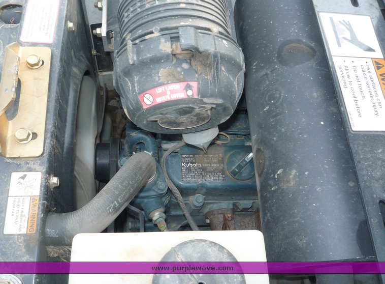 image for item 2048 2007 Bobcat MT55 mini track loader