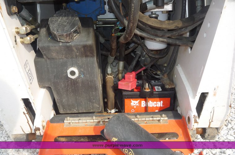 image for item 2048 2007 Bobcat MT55 mini track loader