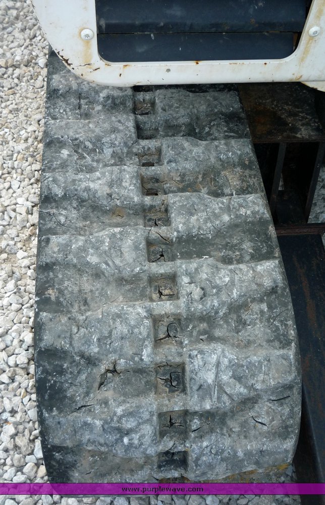 image for item 2049 2006 Bobcat 328G mini excavator