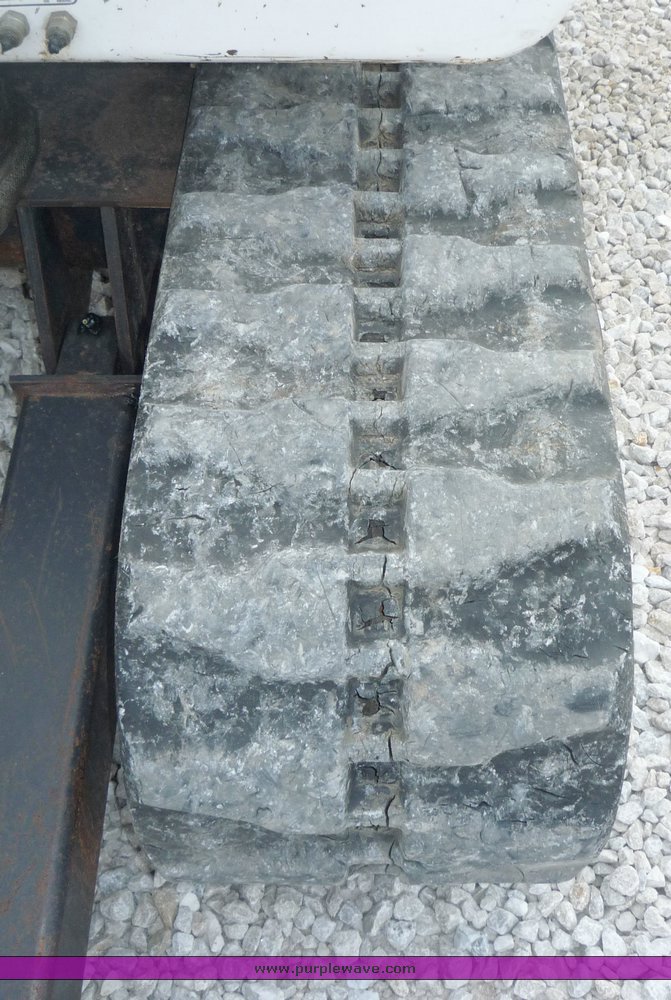 image for item 2049 2006 Bobcat 328G mini excavator