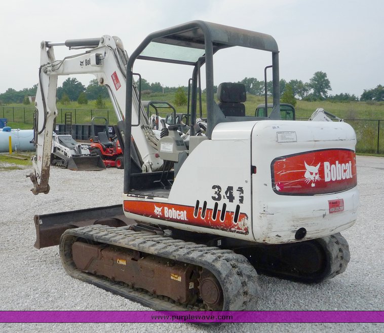 image for item 2050 2005 Bobcat 341G mini excavator