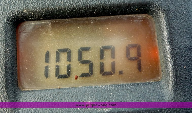 image for item 2050 2005 Bobcat 341G mini excavator