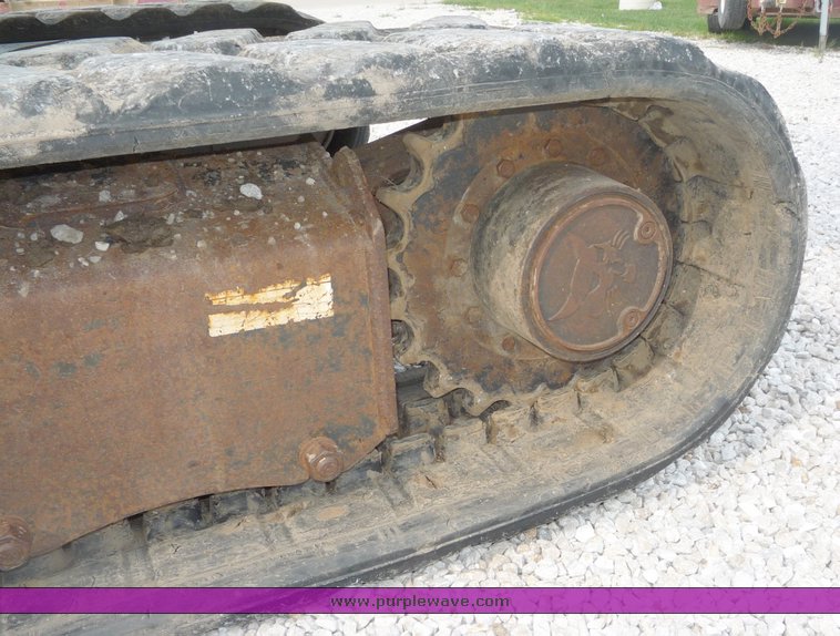 image for item 2050 2005 Bobcat 341G mini excavator