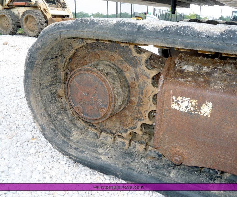 image for item 2050 2005 Bobcat 341G mini excavator