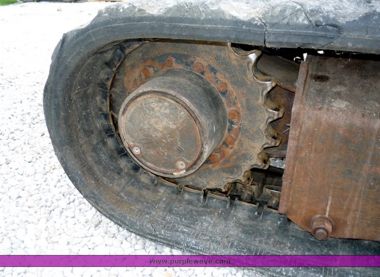 image for item 2051 2006 Bobcat 337G compact excavator