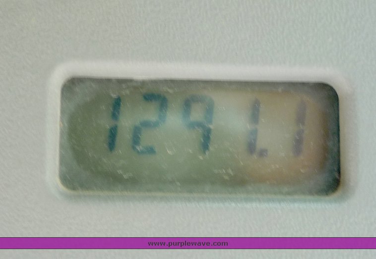 image for item 2054 2002 Bobcat S250 skid steer