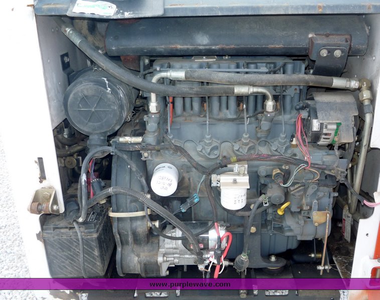 image for item 2054 2002 Bobcat S250 skid steer