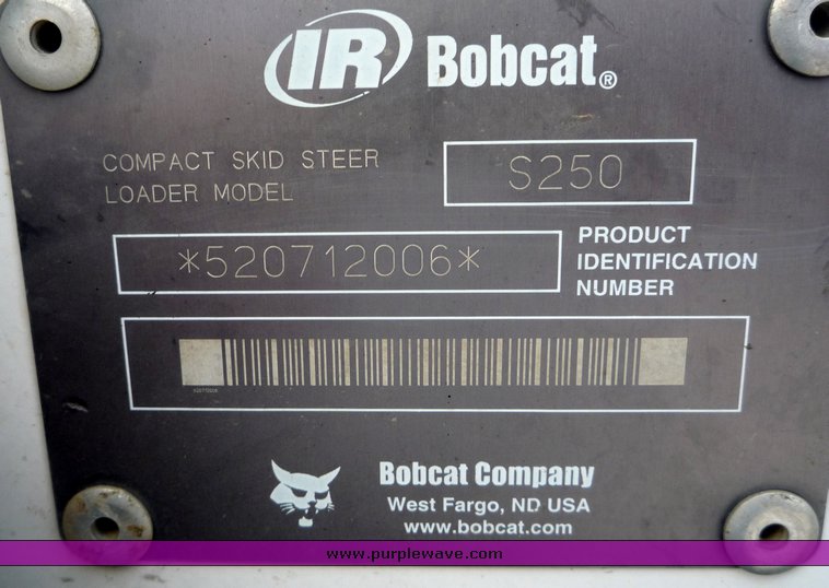 image for item 2054 2002 Bobcat S250 skid steer
