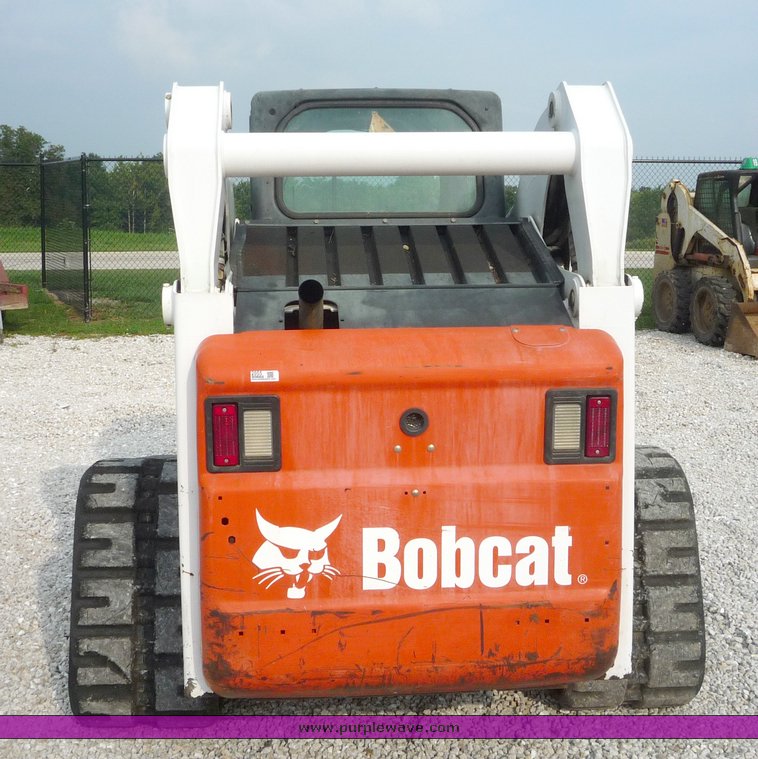image for item 2055 2005 Bobcat T300 skid steer