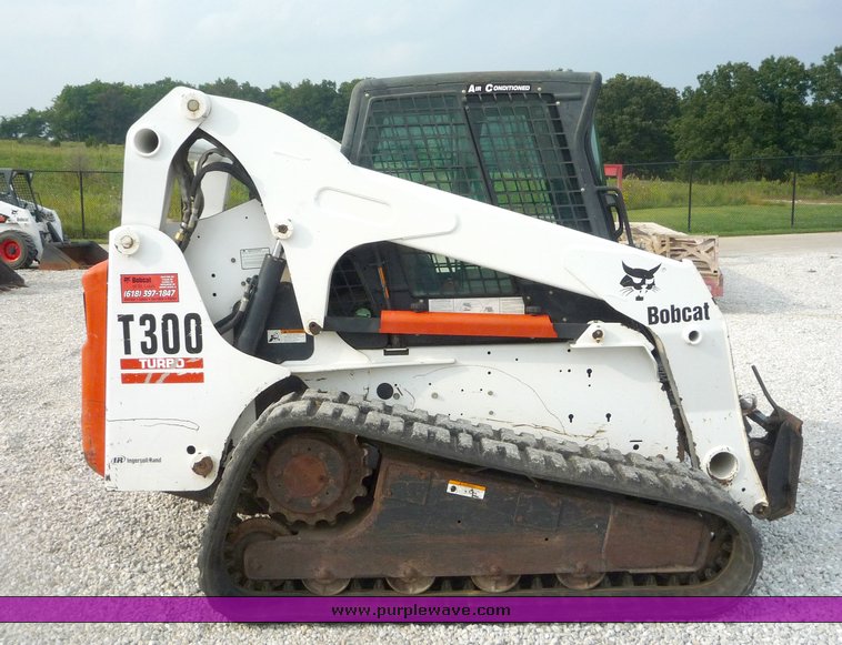image for item 2055 2005 Bobcat T300 skid steer