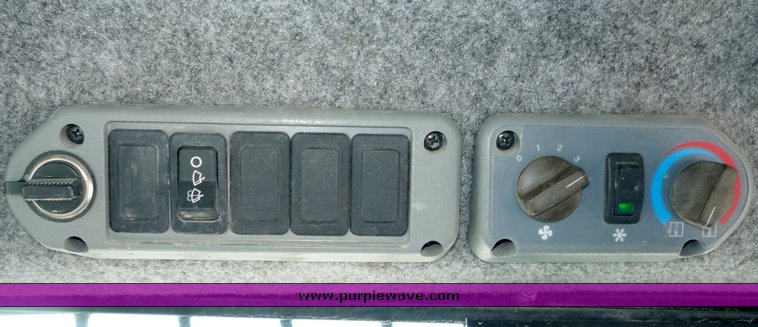 image for item 2055 2005 Bobcat T300 skid steer