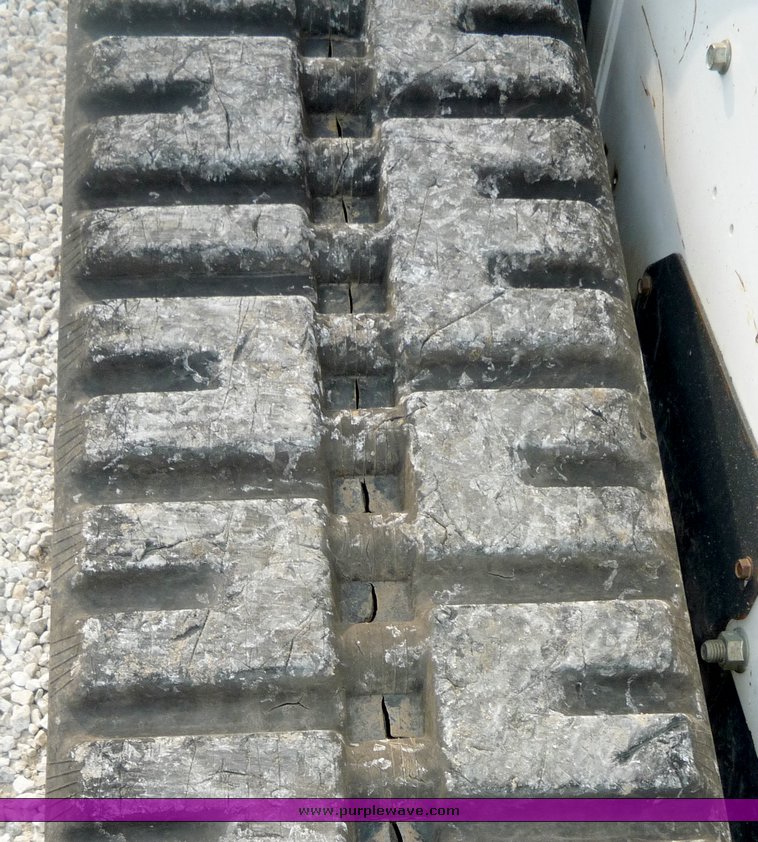 image for item 2055 2005 Bobcat T300 skid steer