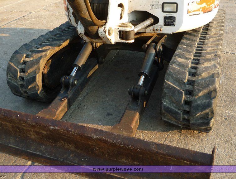 image for item 2057 2005 Bobcat 435 compact excavator