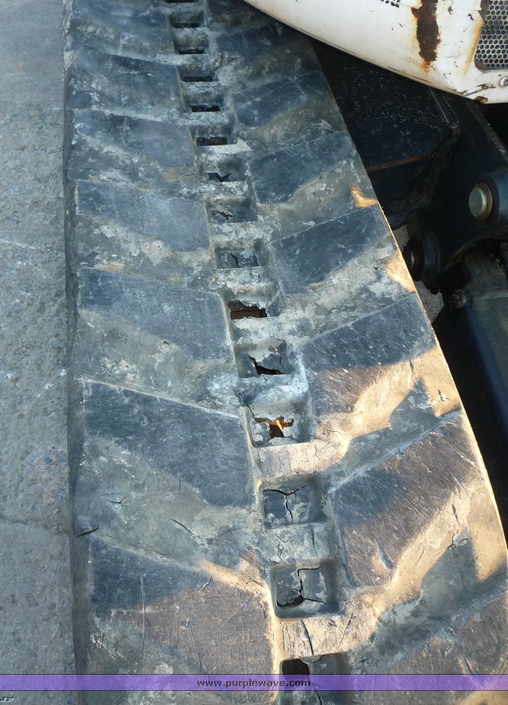 image for item 2057 2005 Bobcat 435 compact excavator