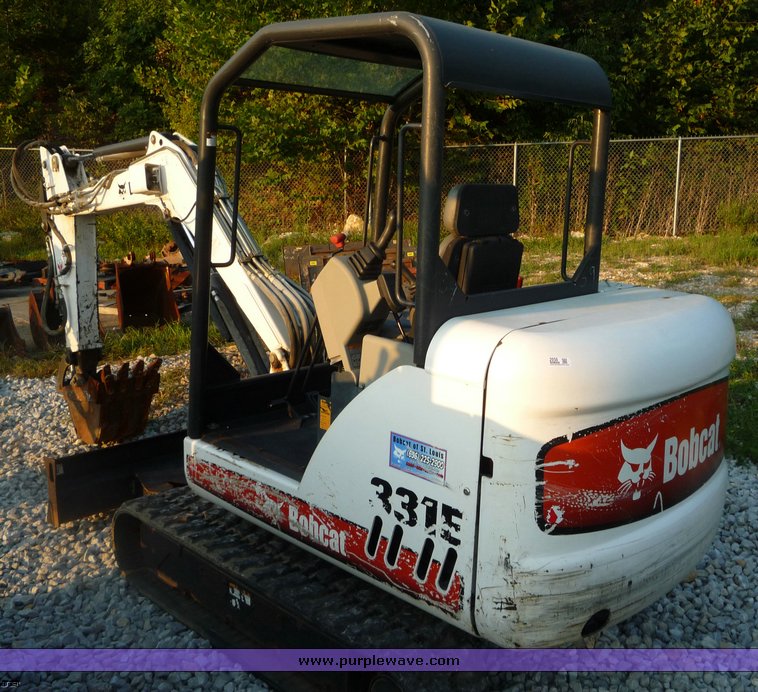 image for item 2058 2006 Bobcat 331E excavator