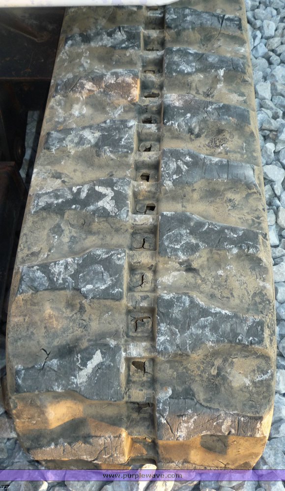 image for item 2058 2006 Bobcat 331E excavator