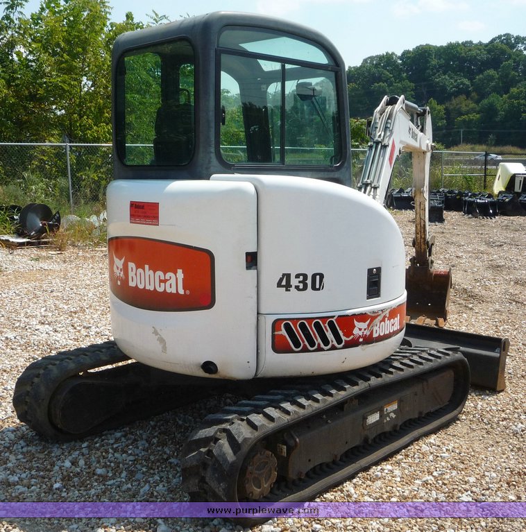 image for item 2270 2005 Bobcat 430AG excavator