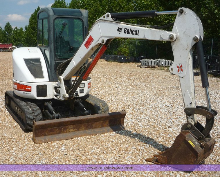 image for item 2270 2005 Bobcat 430AG excavator