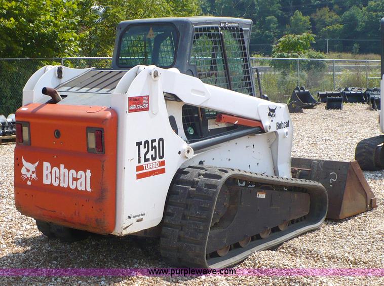 image for item 2274 2004 Bobcat T250 skid steer