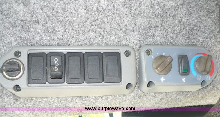 image for item 2274 2004 Bobcat T250 skid steer