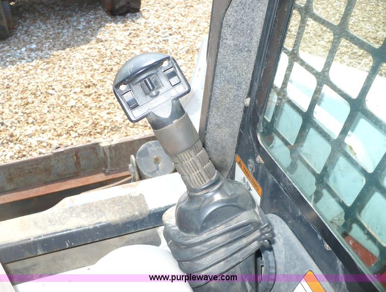 image for item 2274 2004 Bobcat T250 skid steer