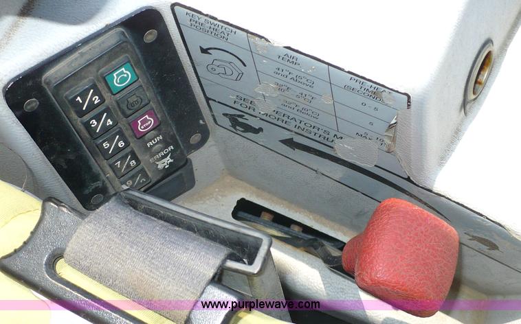 image for item 2275 2000 Bobcat 331 compact track excavator