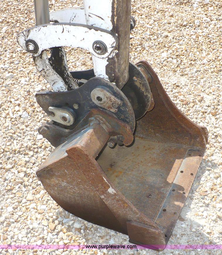 image for item 2275 2000 Bobcat 331 compact track excavator