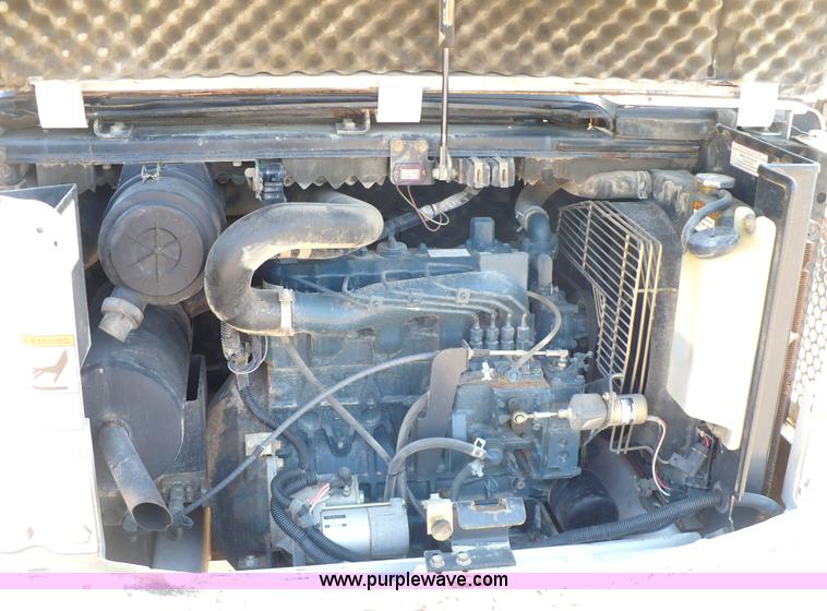 image for item 2275 2000 Bobcat 331 compact track excavator