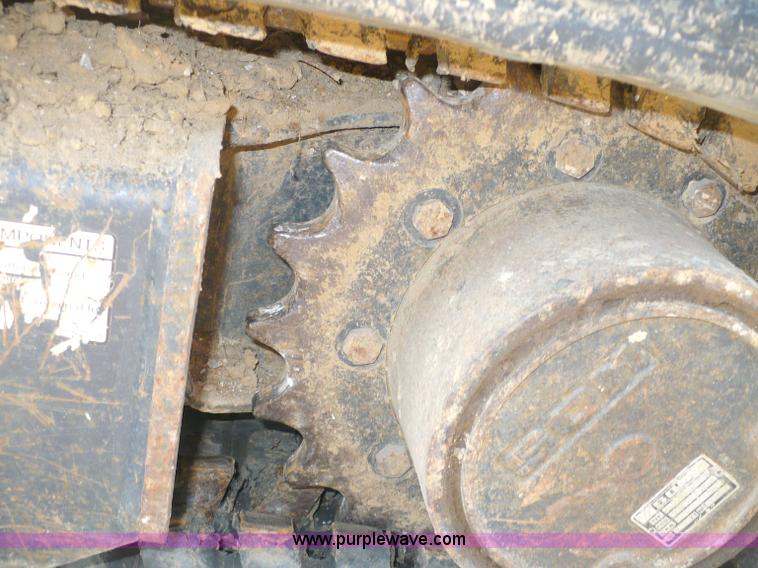 image for item 2275 2000 Bobcat 331 compact track excavator