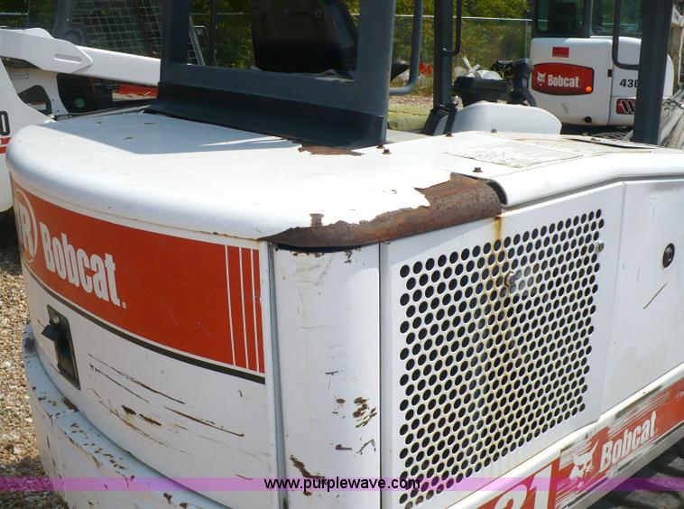 image for item 2275 2000 Bobcat 331 compact track excavator