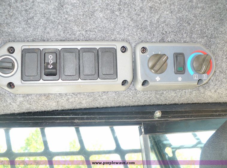 image for item 2276 2008 Bobcat S250 skid steer