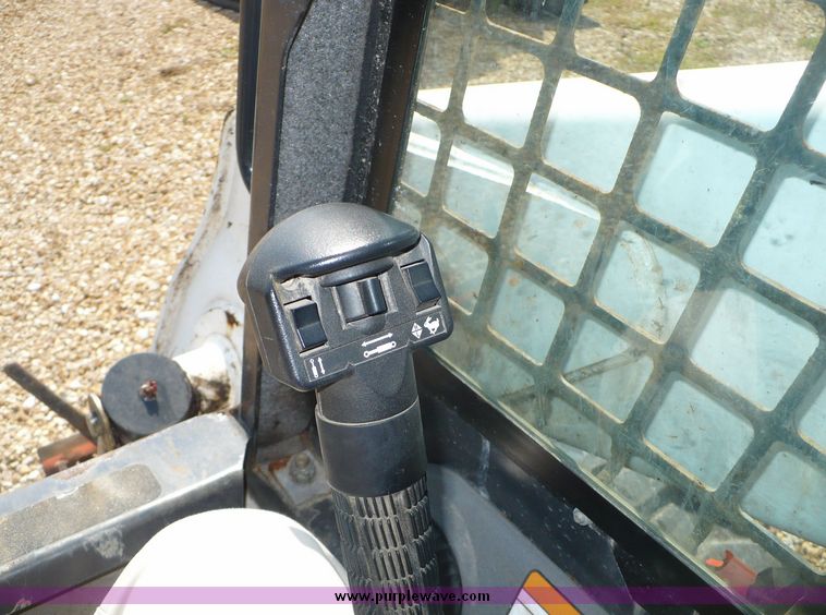 image for item 2276 2008 Bobcat S250 skid steer