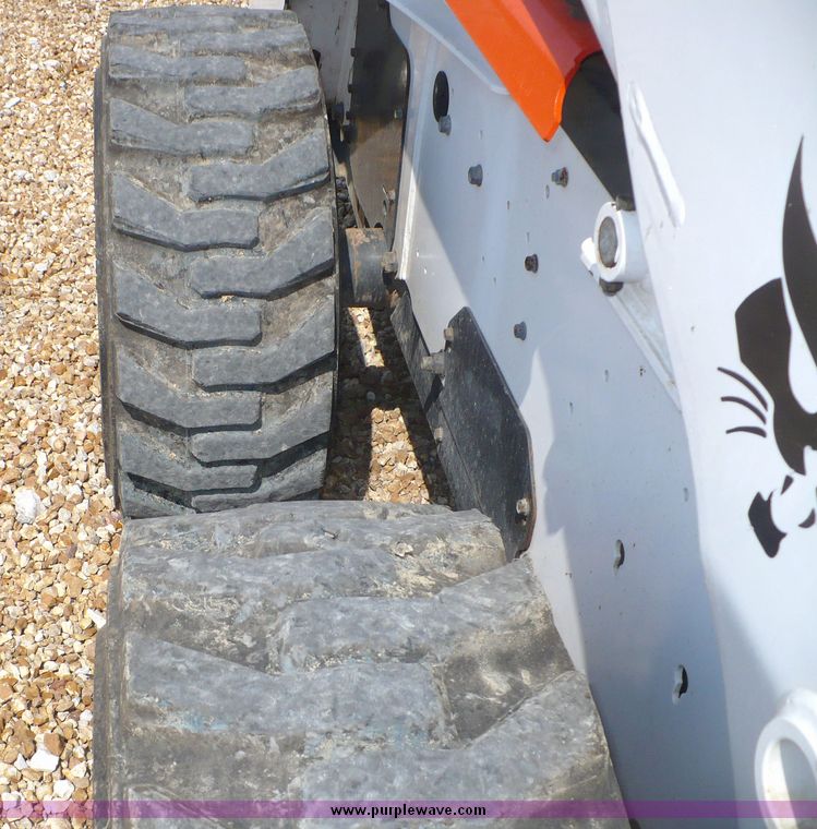 image for item 2276 2008 Bobcat S250 skid steer