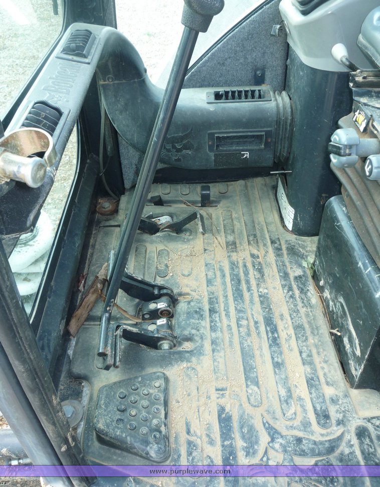 image for item 2278 2006 Bobcat 430E excavator