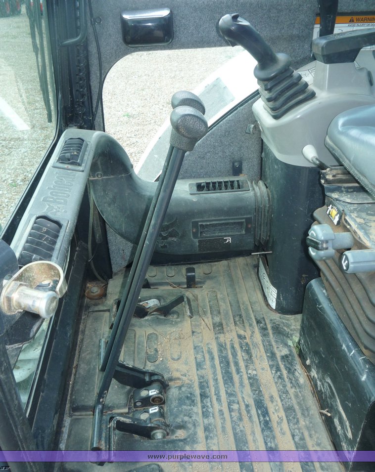 image for item 2278 2006 Bobcat 430E excavator