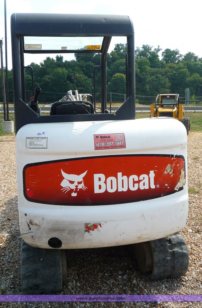 image for item 2281 2006 Bobcat 325EX excavator