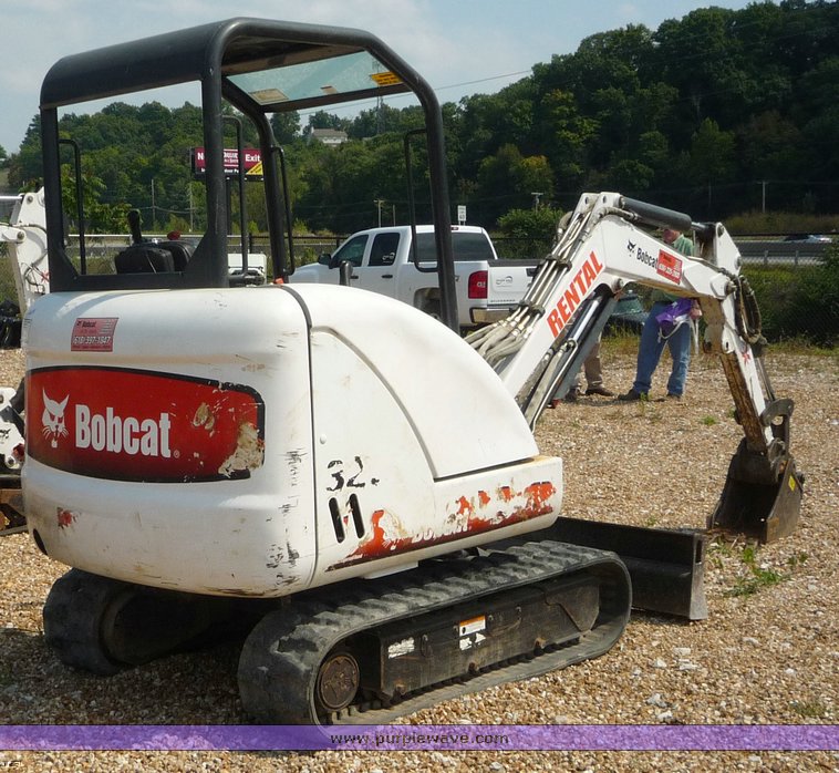 image for item 2281 2006 Bobcat 325EX excavator
